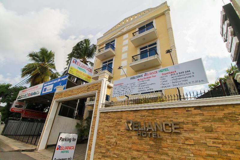 Oyo 126 Reliance Hotel Colombo Exterior photo