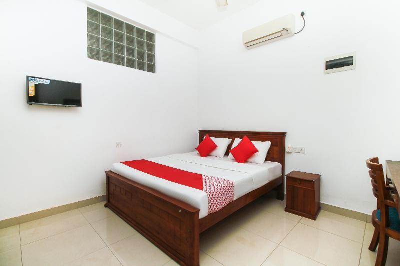 Oyo 126 Reliance Hotel Colombo Exterior photo
