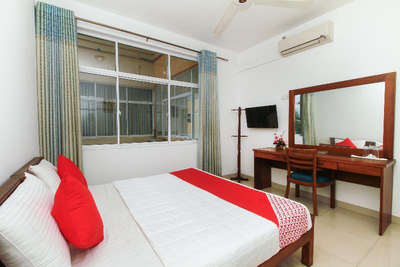 Oyo 126 Reliance Hotel Colombo Exterior photo